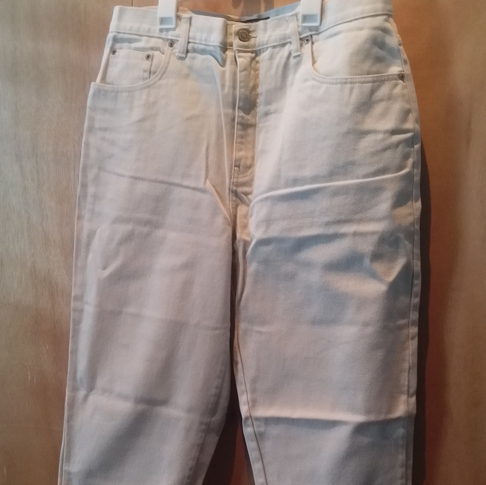 Women's Halston 90's Cream Jeans, Size 16, Natural Waist, 20" Inseam.